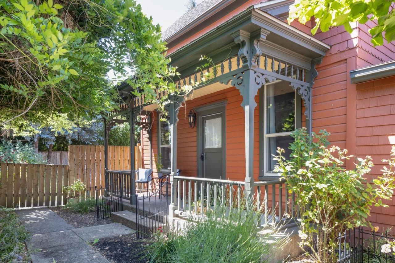 Wynkoop At Carlton: Taste Of Europe, Walk To Wineries, Dog Friendly Villa ภายนอก รูปภาพ